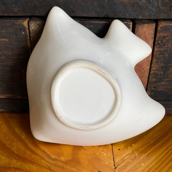 Fish-Shaped Ceramic Dish - Picture 3 of 3